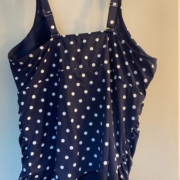 PLUS SIZE SWIM TOP Landsend NWT size 3X. - Picture 2 of 3